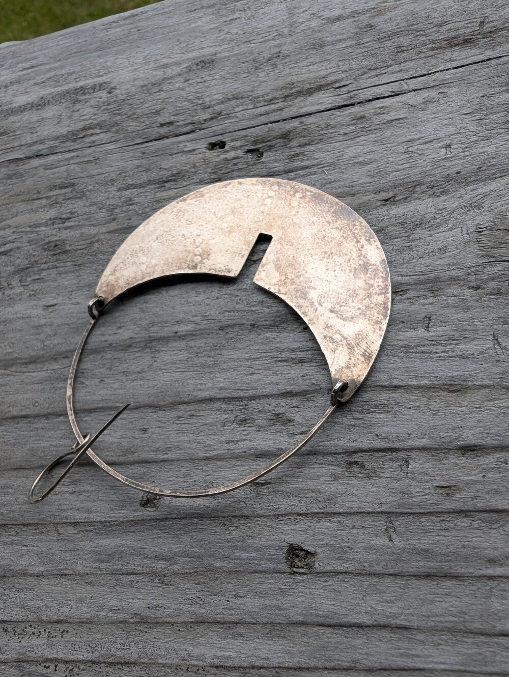 Artist Sterling Silver Press Metal Dangle Half Crescent Silver XL Hoop Aztec - Picture 6 of 6
